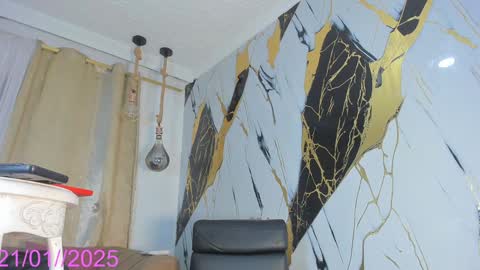 Keila  online show from January 21, 2025, 9:04 pm