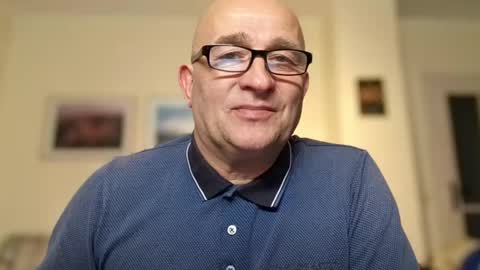 keilie1 online show from April 4, 2026, 8:39 pm