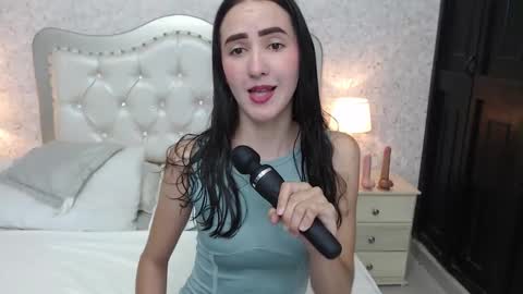 Snapshot of keily_garcia chatting on February 25, 2026, 12:04 pm Keily online show from February 25, 2026, 12:04 pm