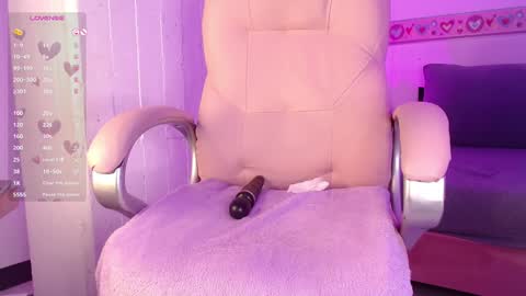 Snapshot of keily_gh1 chatting on February 7, 2025, 10:19 am KEILY online show from February 7, 2025, 10:19 am