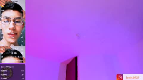 Alejandro Gonzalez online show from September 21, 2025, 10:50 am