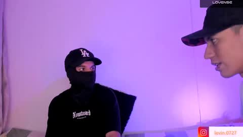 Alejandro Gonzalez online show from November 22, 2025, 2:21 am