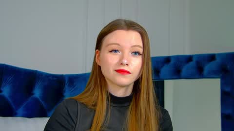 Keira online show from February 8, 2025, 6:33 am