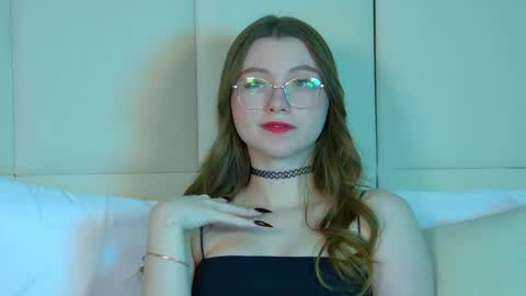 Keira online show from February 21, 2025, 10:37 pm