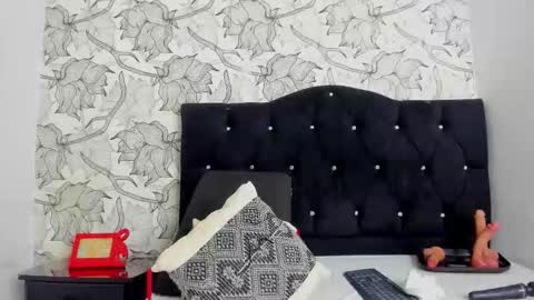   online show from January 15, 2026, 11:59 am