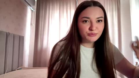 Molly online show from April 14, 2026, 7:36 am