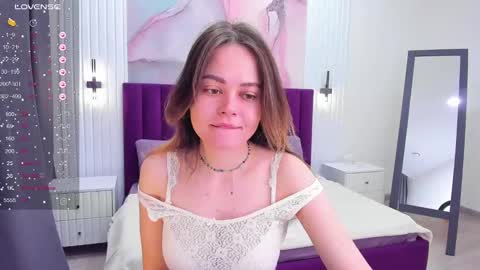 Kelly online show from March 8, 2025, 2:01 am