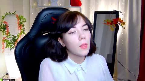 Kelly online show from November 4, 2025, 9:19 am