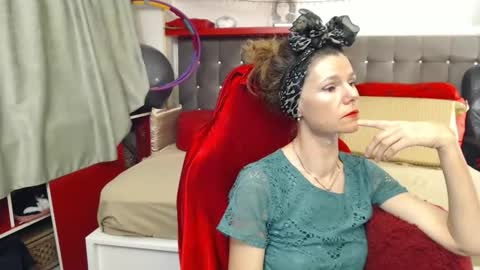 kelly online show from November 3, 2025, 10:10 pm