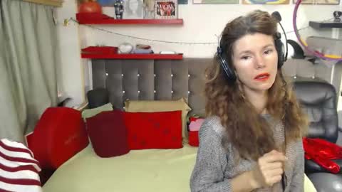 kelly online show from November 15, 2025, 5:38 am