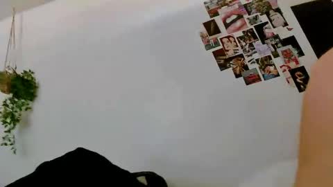 Kelsi  online show from April 9, 2026, 6:02 pm