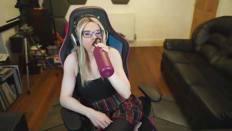 kelseycobalt online show from December 6, 2024, 9:46 pm