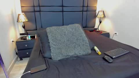 Snapshot of ken_smith01 chatting on January 10, 2025, 3:18 am Ken Smith online show from January 10, 2025, 3:18 am