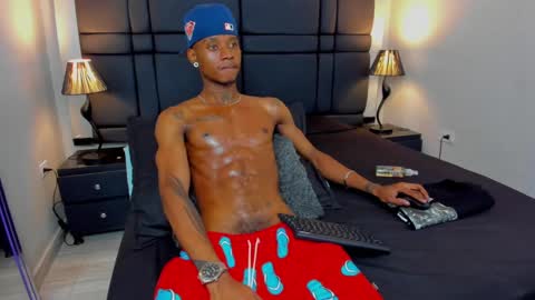 Snapshot of ken_smith01 chatting on February 16, 2025, 11:48 pm Ken Smith online show from February 16, 2025, 11:48 pm