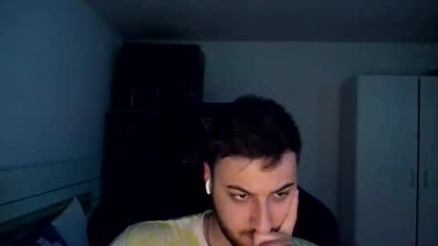 Snapshot of kenan_10 chatting on May 1, 2026, 9:52 pm kenan online show from May 1, 2026, 9:52 pm