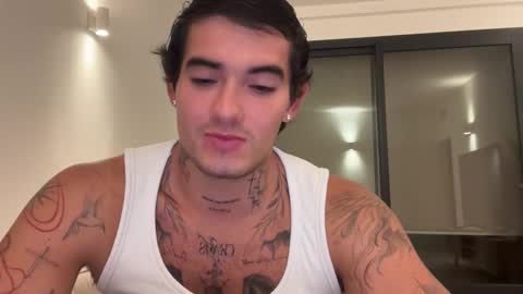 luis carlos esteban online show from September 15, 2025, 7:25 pm