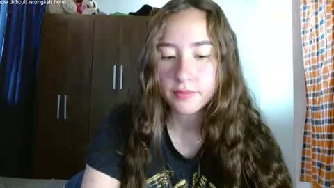 kendal_di online show from October 14, 2025, 4:41 pm