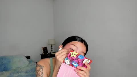 Snapshot of kendalgrey01 chatting on October 17, 2025, 4:09 pm Kendal online show from October 17, 2025, 4:09 pm