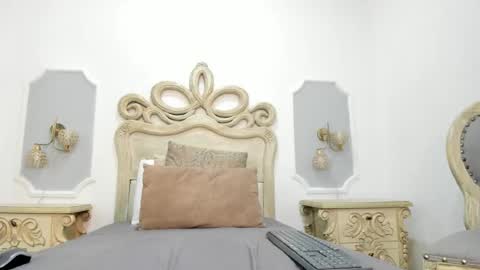 kendall jones7 online show from December 15, 2025, 8:02 pm