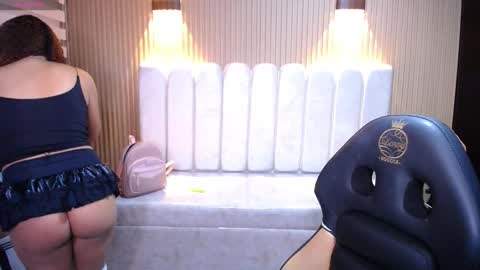 Snapshot of kendall_rossii_ chatting on November 19, 2025, 3:39 am kendall_rossii_ online show from November 19, 2025, 3:39 am