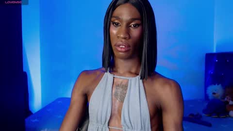 kendallgil_ online show from March 4, 2025, 11:40 am