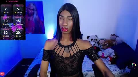 kendallgil_ online show from September 13, 2025, 5:18 am