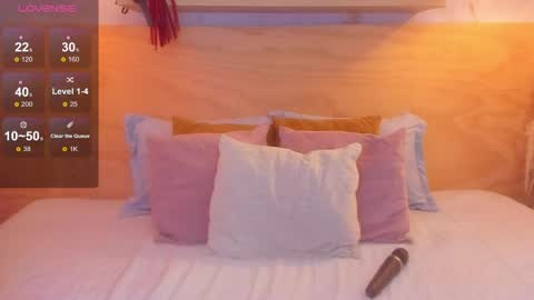 Kendall online show from April 8, 2026, 7:14 pm