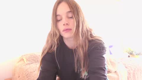 Snapshot of kendalltyler chatting on March 10, 2025, 2:05 pm kendall online show from March 10, 2025, 2:05 pm