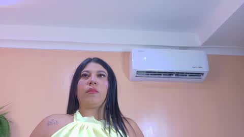 Snapshot of kendalmilleer chatting on June 2, 2026, 9:00 am online show from June 2, 2026, 9:00 am