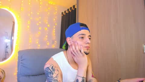 kendel_dimitri online show from December 31, 2024, 4:38 am