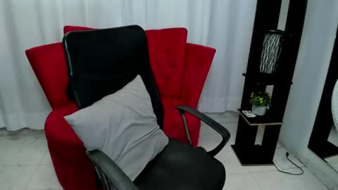 Kendra Hot online show from June 5, 2026, 10:04 pm