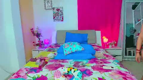 kendra_love31 online show from March 23, 2026, 3:10 am