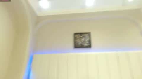 kendra_lux1 online show from October 31, 2025, 1:45 pm