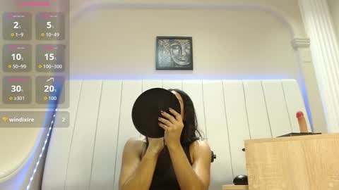 kendra_lux1 online show from February 1, 2026, 1:09 pm