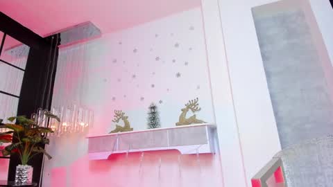 Kendra  online show from December 10, 2024, 3:09 am