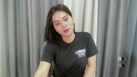 K E N D R A online show from February 18, 2025, 5:42 pm