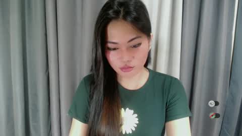 K E N D R A online show from February 28, 2025, 6:20 pm