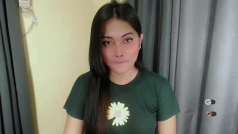 K E N D R A online show from March 10, 2025, 6:56 pm