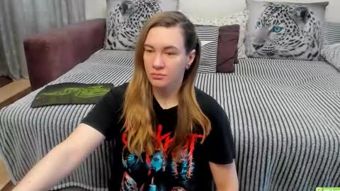 Kendra online show from April 17, 2026, 12:02 am