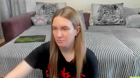 Kendra online show from May 15, 2026, 11:23 pm