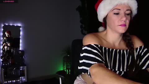 Kendra online show from December 9, 2024, 2:02 am