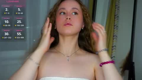 Snapshot of kendraedger chatting on October 16, 2025, 6:31 pm Kira online show from October 16, 2025, 6:31 pm
