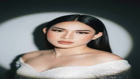 Kendra online show from April 14, 2026, 6:03 pm