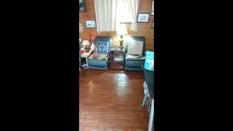 kenhiking online show from April 23, 2026, 8:35 am