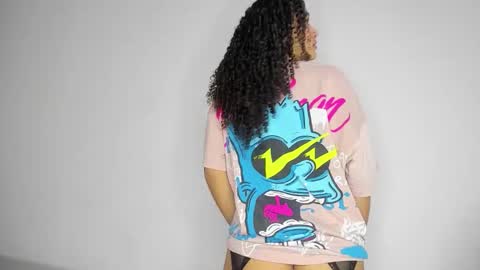 Kenia online show from November 18, 2025, 10:25 pm