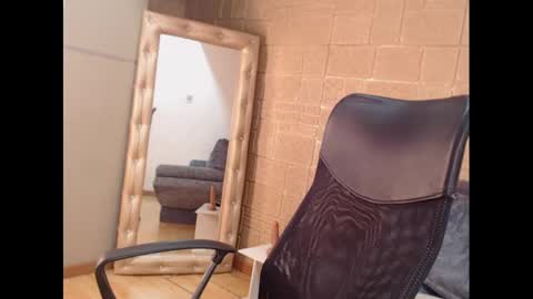 kenn_boy_ online show from January 25, 2025, 2:47 pm