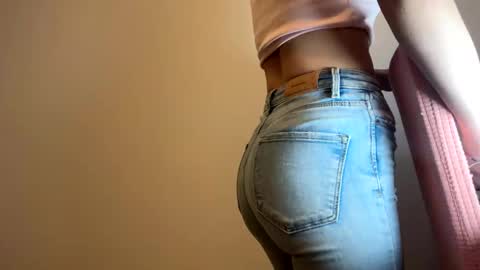 Snapshot of kennasoft chatting on December 30, 2024, 1:03 pm Kenna next time online - 2nd of Dec online show from December 30, 2024, 1:03 pm