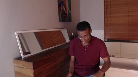 Snapshot of kenny_thompson_ chatting on February 22, 2026, 7:45 pm Kenny Thompson online show from February 22, 2026, 7:45 pm