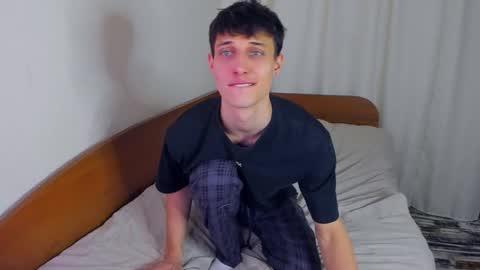 Peter     online show from December 13, 2025, 9:31 pm