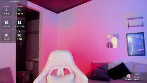 Kenzie online show from October 22, 2025, 4:46 am